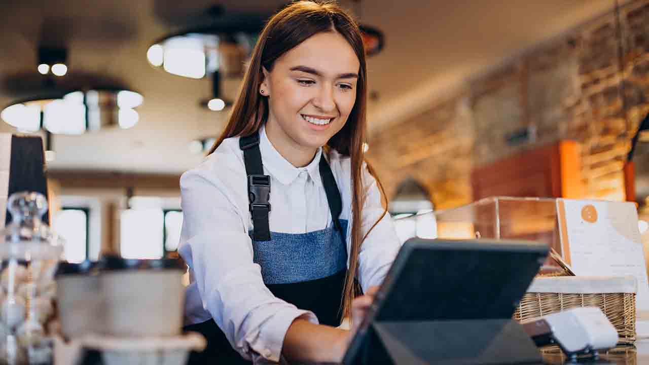 Quieres Trabajar En Restaurantes Aprende A Ser Cajero Con Este Curso