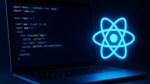 Laptop con código React en pantalla y logo brillante en azul